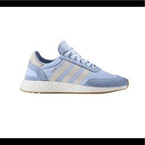 Adidas Iniki Runner “Easy Blue”.